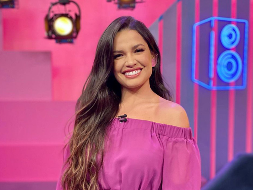 apoltronavip's tweet photo. Os cactos fizeram tudo! A personalidade mais comentada de 2021, a Juliette (@juliette), venceu a categoria "Ícone Miaw" da premiação deste ano. Maravilhosa! #MTVMIAW2021 https://t.co/lvH4LKXnJX