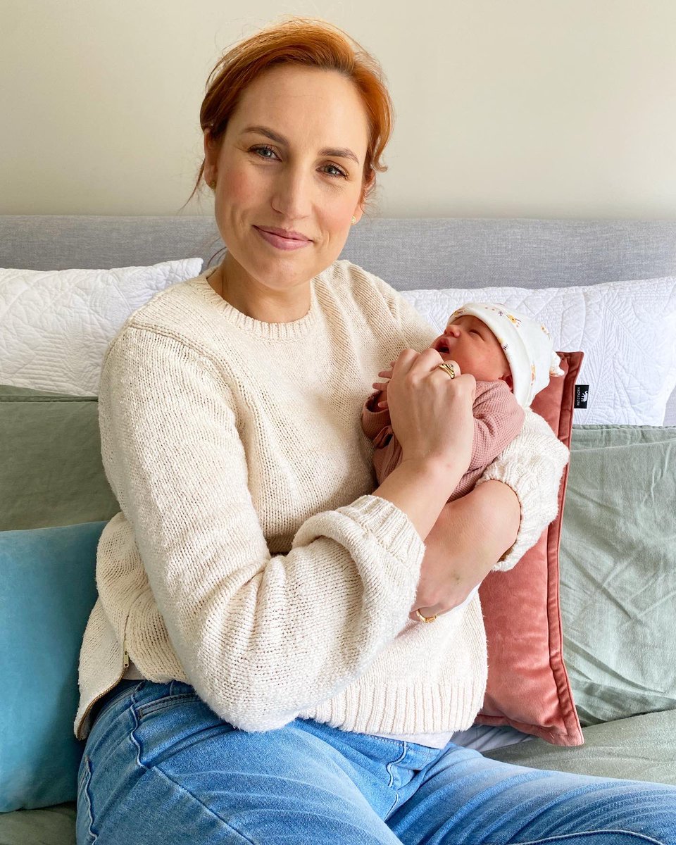 Samantha Hayes tweet media