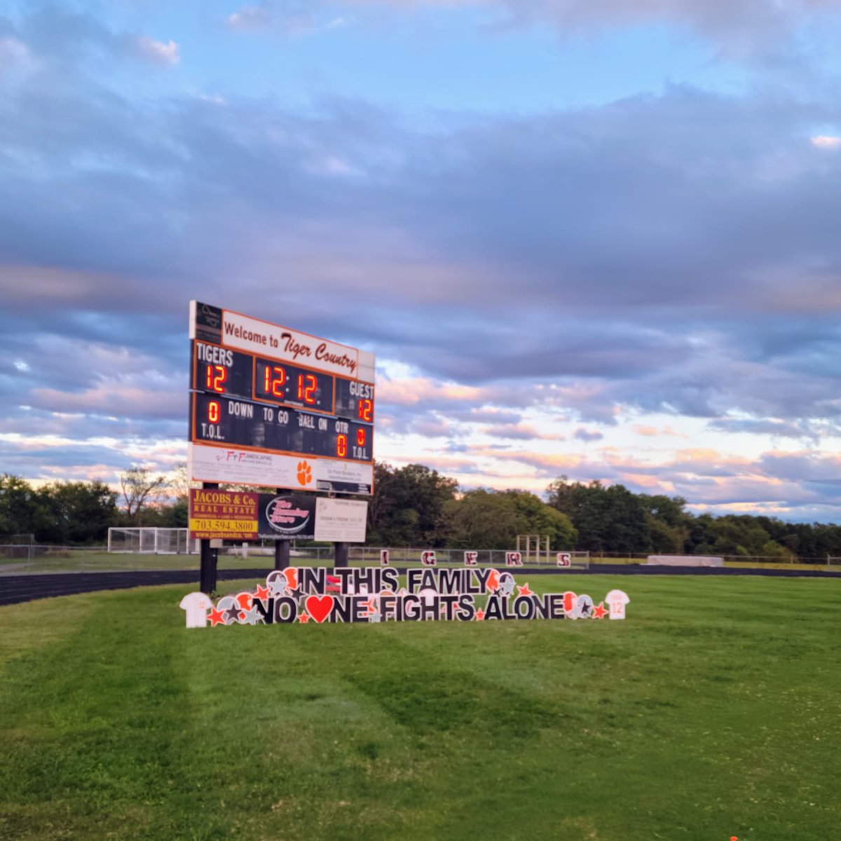 toushaPE's tweet photo. Beautiful tribute for Ryland tonight.  Thank you to family and friends of @rylandstrong who shared special moments. We will miss Ryland and hope we can live, laugh, and play hard  like Ryland did.  #rylandstrong #bdhsphysed https://t.co/EtWjFbe0KD