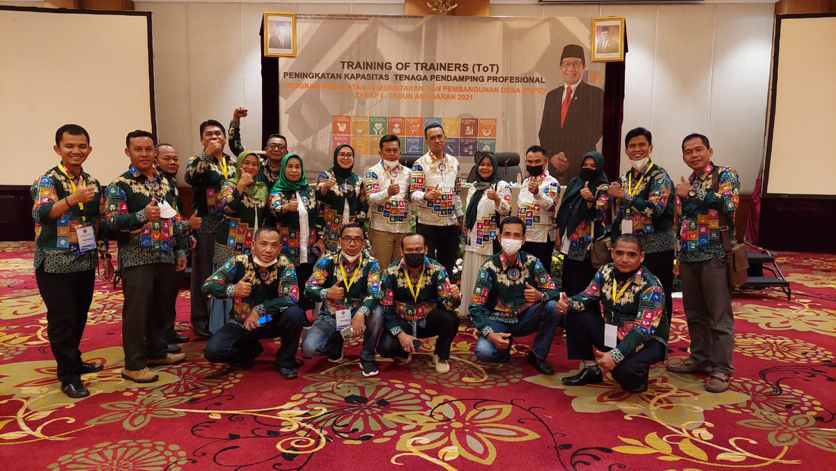 SherlyArianty's tweet photo. Training of Trainers (ToT)
Peningkatan Kapasitas Tenaga Pendamping Profesional
Program Penguatan Pemerintahan dan Pembangunan Desa (P3PD)
Tahap I - Tahun Anggaran 2021
Redtop Hotel Pecenongan Jakarta Pusat, 23-26 September 2021
#TPPIKampar #TPPIRiau https://t.co/kUMXMO4eZo