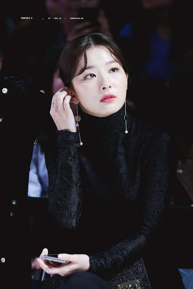 angelakangseul's tweet photo. seulgi on fashion show hit different

#SEULGI #슬기 @RVsmtown https://t.co/BgOMvMbGRM