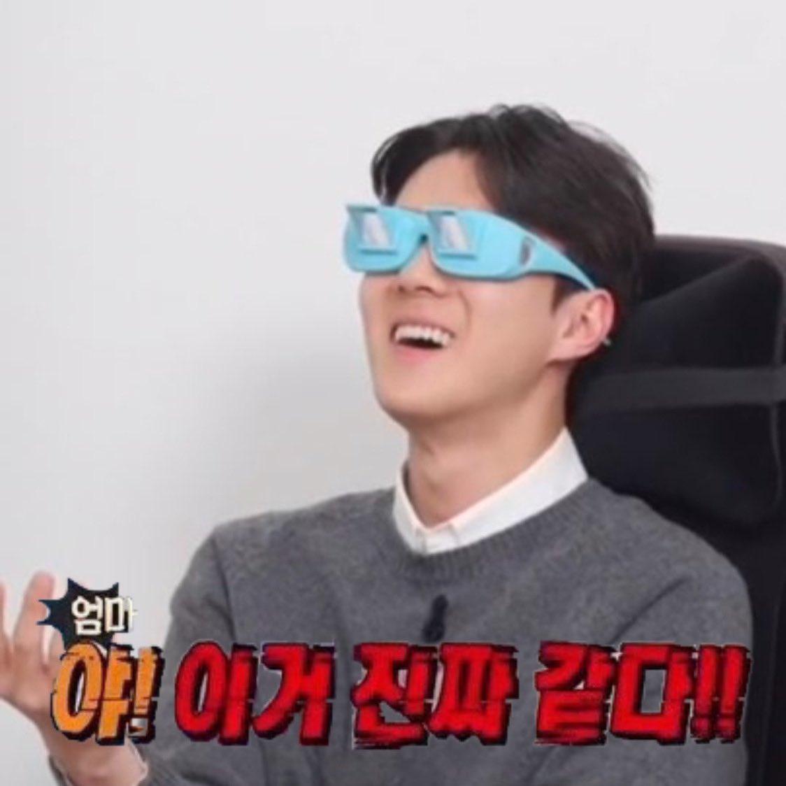SHwindy412's tweet photo. ㅋㅋㅋ ... 그냥 저 짤이 생각나서 ...  ㅋㅋㅋ��ㅋ https://t.co/KstKoBQWSE