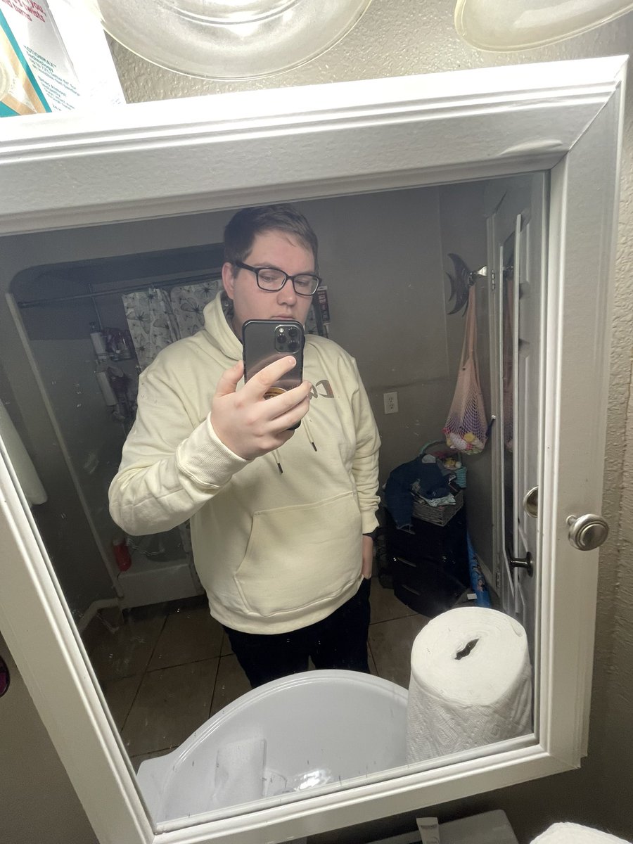 Ｑｕａ l tweet media