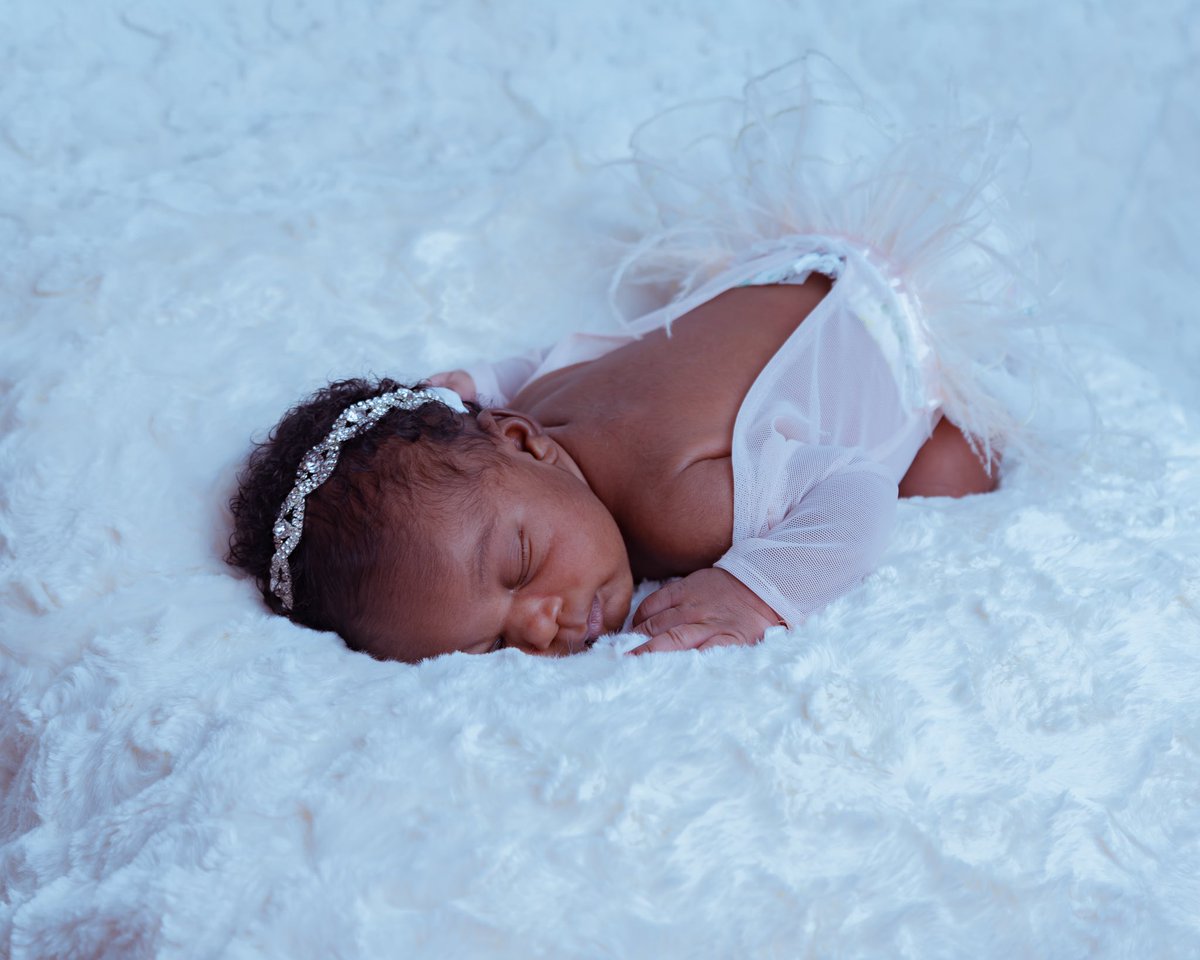 YOitsEZ's tweet photo. Talvinder - Desire of Love from the Lord.
Joined us Earthside August 23, 2021.
🤍👼🏾🕊
#EZCREATES #1Month https://t.co/9n4b7xKhz1