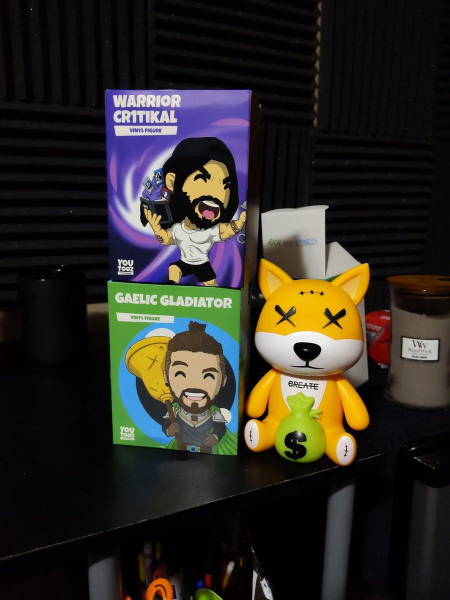 OfficiallTex's tweet photo. The collection grows!! 37 of 700 ain't bad!!! Thank you @create_supply and @richandlonely !!! Will forever be in my stream background!! @SmallStreamersR @BlazedRTs @sme_rt #twitchstreamer #richandlonely #optic #CreateSupply https://t.co/efm0Zt5Fei