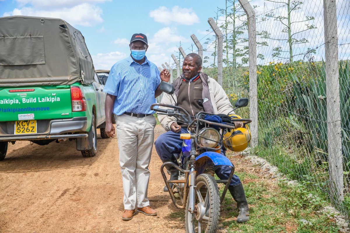 KevinMynah1's tweet photo. Governor @NdirituMuriithi interacts with residents at Faralilo Dam & Dam Samaki environs. @LaikipiaCountyG is committed in increasing #WaterForProduction through the #InfrastructureBond.
@KiamaKaara
@Laikipia_Today
@Mwangimyke
@githiga001
@KihuriaJohnteh
@laikipia_lcrb https://t.co/bdtJRwFbSG