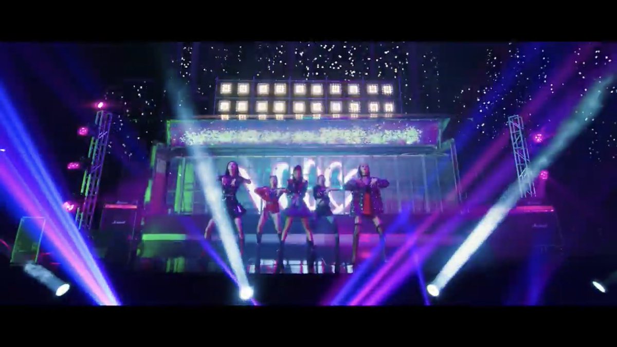 thvrhs's tweet photo. AS MAIORES DESSA GERAÇÃO MDS O MV TA IMPECÁVEL,ENTREGANDO TUDO 

CRAZY IN LOVE D-DAY 
#ITZY_LOCO_DDAY
#있지_로꼬컴백_많관부 @ITZYofficial https://t.co/hC1XY3jtJM