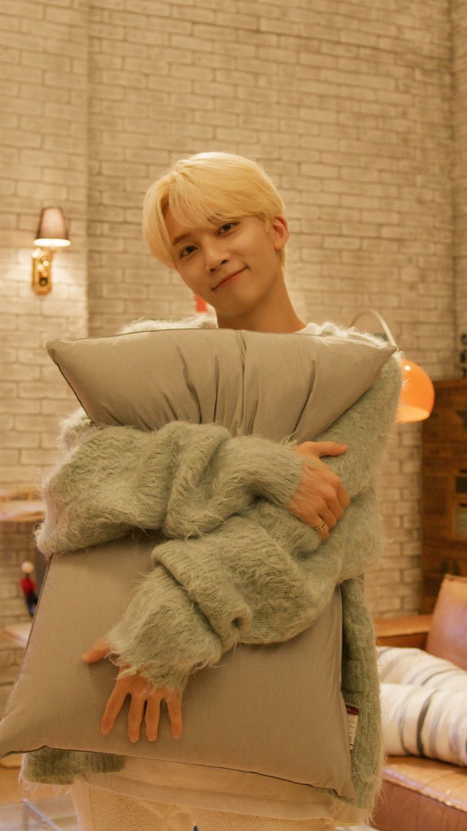 __jihan17's tweet photo. My bb https://t.co/4szwk5BgIU