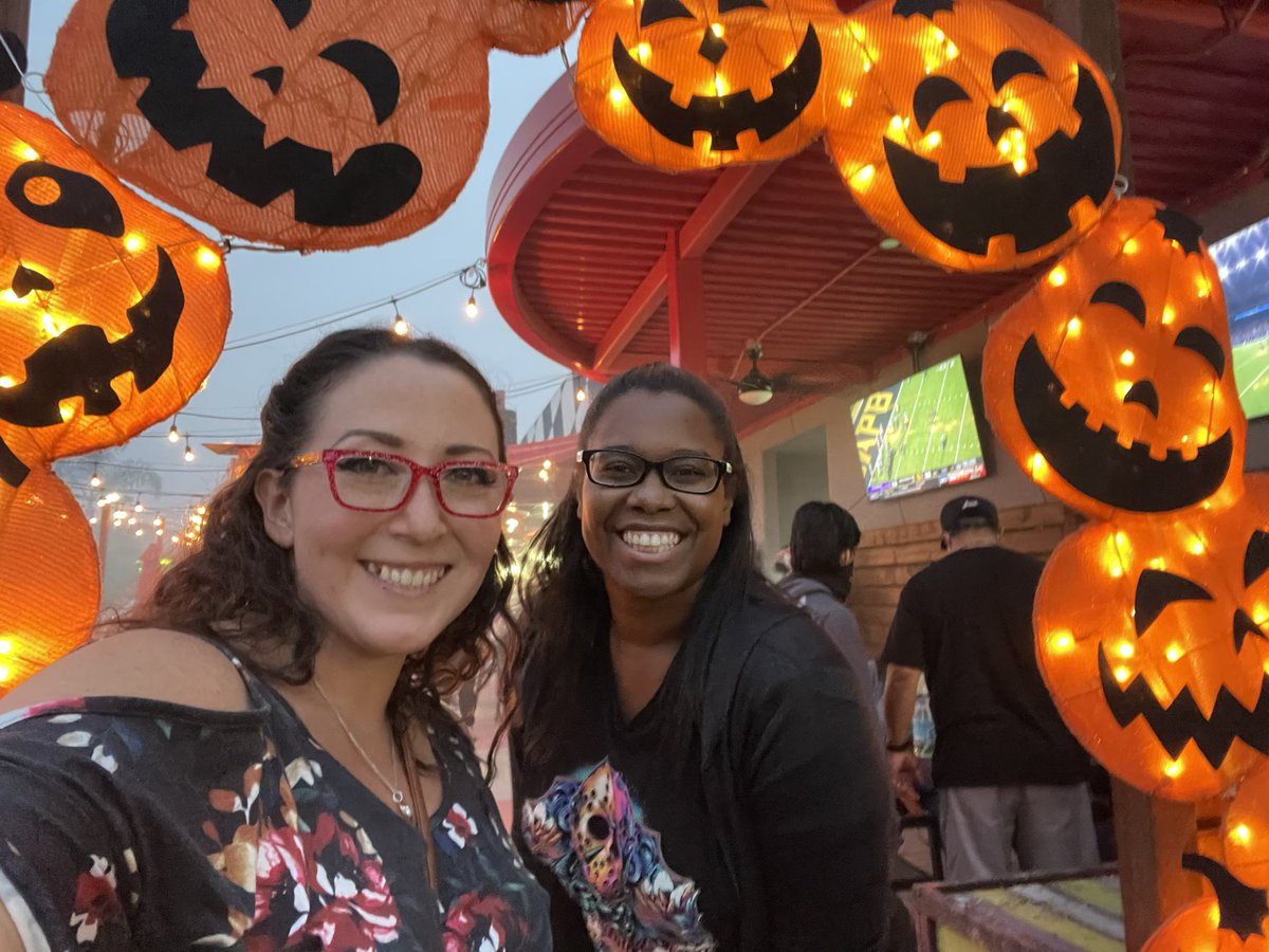 ThemeParkDuo's tweet photo. Thank you so much @speedzonela for having us out to experience the Haunted Mini Golf! We had so much fun! Review coming soon! #SpeedZoneLA https://t.co/4llcPZSeyU