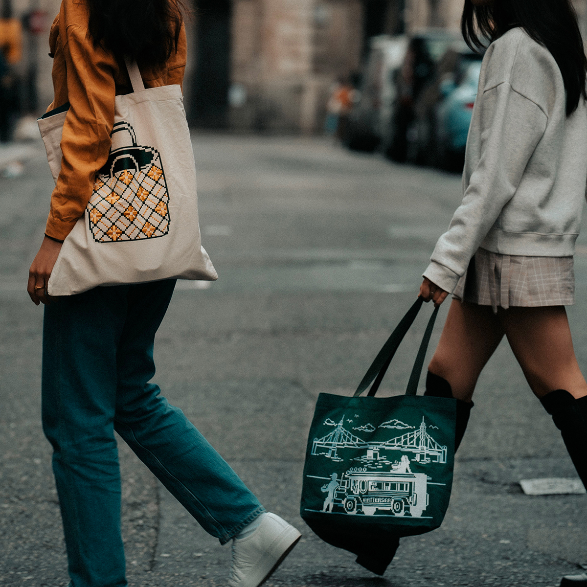 plus63's tweet photo. The identity extends to images of Filipino culture and history—occasionally mixed with scenes of life in Battersea, London.

These digitally-drawn illustrations and accents appear all over the brand’s assets, such as in cup sleeves, coffee pouches, and the shop’s signage. https://t.co/0ehKqPLoTi