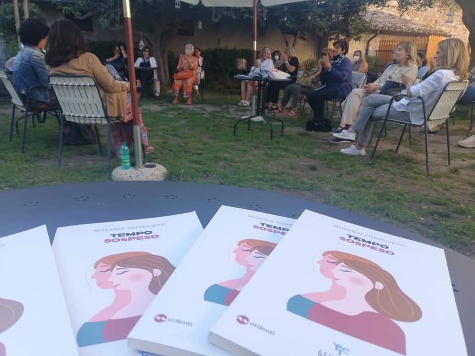 GesualdoEdizion's tweet photo. #Temposospeso a #Benevento // #Giardini #Merici 🤩
#libri #lettura #presentazioni https://t.co/FF85NcMcl3
