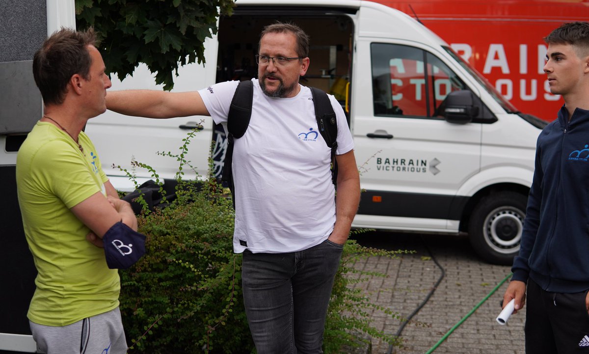 davidcrmelj's tweet photo. Matevž Govekar. Danes edini mlajši član na cestni dirki. Popoldne je start. @TVSLOsport #tvs2 https://t.co/vsEUxfAvIS