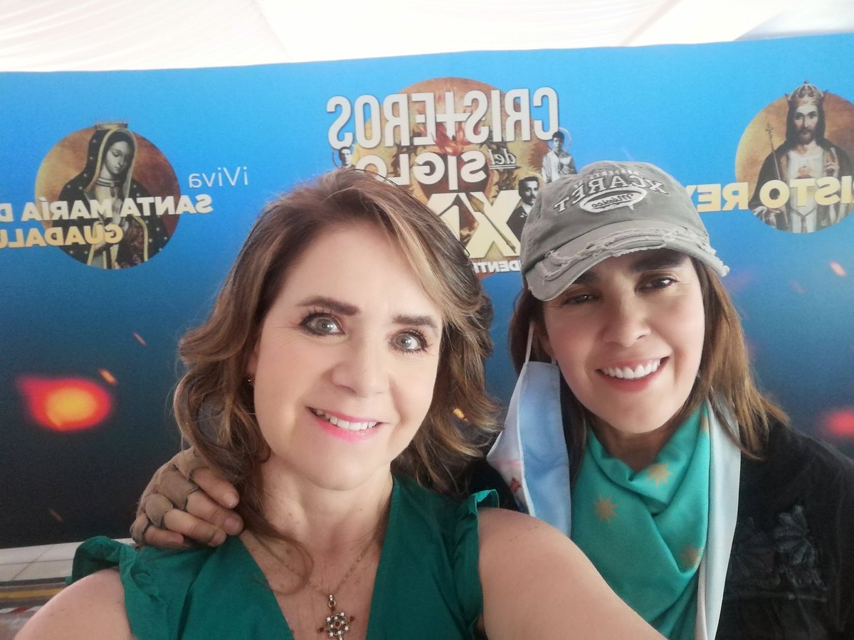 brendadelriom's tweet photo. Una violinista concertista genial Paulina Kohn tocará en nuestro Congreso Cristeros del Siglo XXI.
Un orgullo para México.
#EllaSiMeRepresenta https://t.co/uNm0fHM8qo