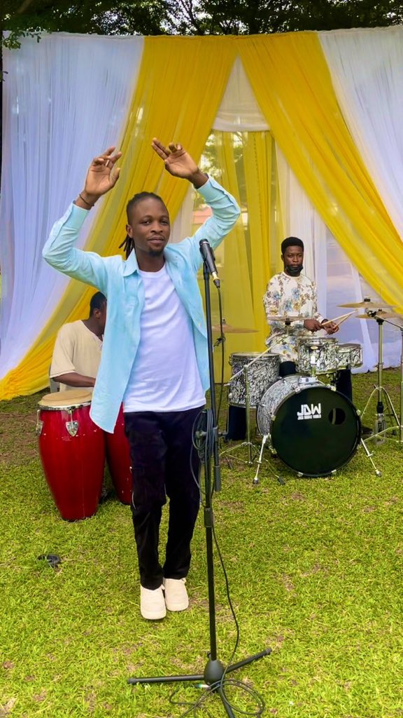 LayconGallery's tweet image. I AM LAYCON out now !!!
onerpm.lnk.to/IamLaycon
#IALbyLaycon