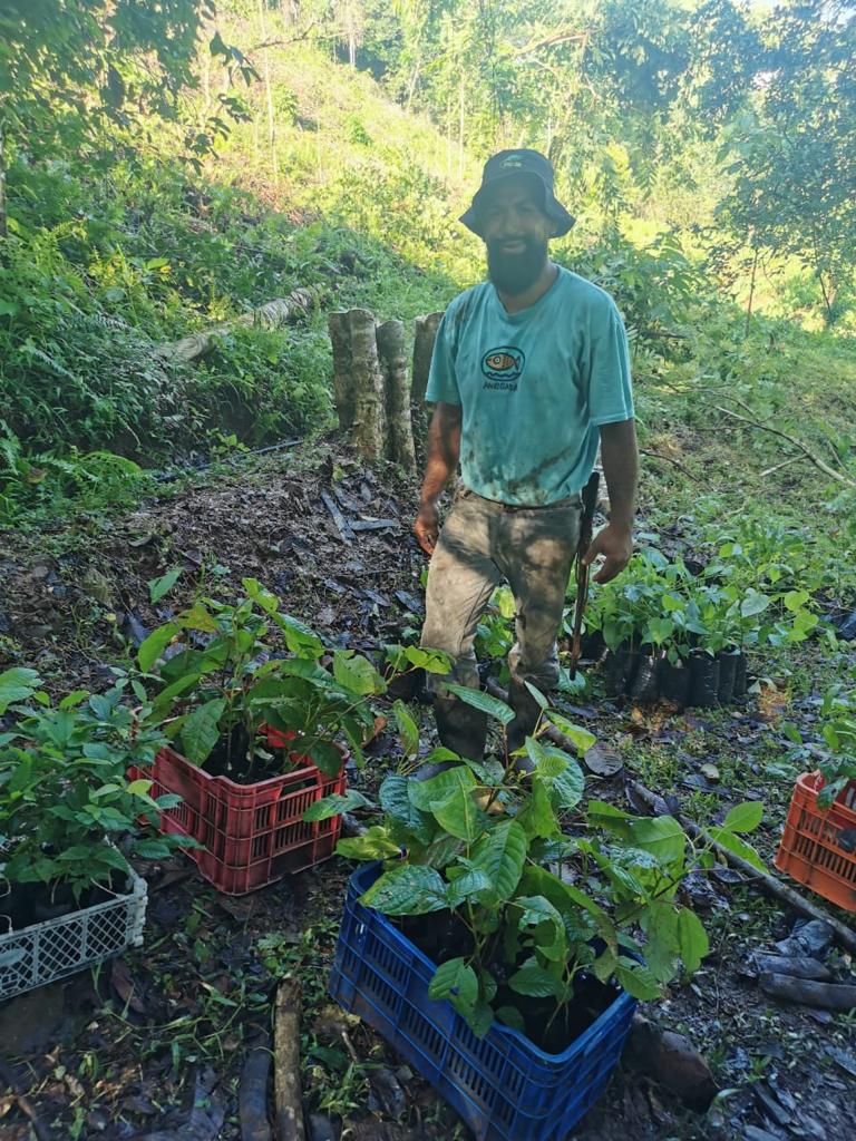 SmartbiteSnacks's tweet image. It's 𝗡𝗮𝘁𝗶𝗼𝗻𝗮𝗹 𝗙𝗼𝗿𝗲𝘀𝘁 𝗪𝗲𝗲𝗸!
With our 🌲 partner @treeeraco we are proud to plant #trees in Canada but also Africa and Costa Rica. Today we’d like to recognize our Costa Rican planting partner and their Shangri Lanas Reforestation Project. ⁣#NationalForestWeek