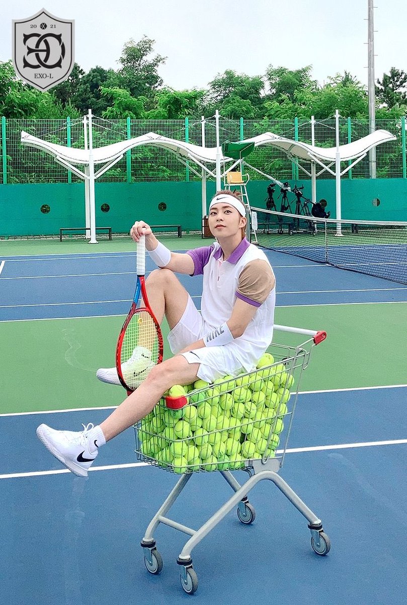 평소에도 배워보고 싶었다던 테니스 🎾 그걸 보는 것만으로도 넘넘 행복했던 시내테 🎾 🎾 테린이로 시작했지만 전코치님의 열혈 강의 덕분에 테중딩?정도는 된것같은데 ㅋㅋ 마지막이라 아쉽지만 또 다른 컨텐츠로 만날 수 있을거라 믿어 ♡ 헤헤
