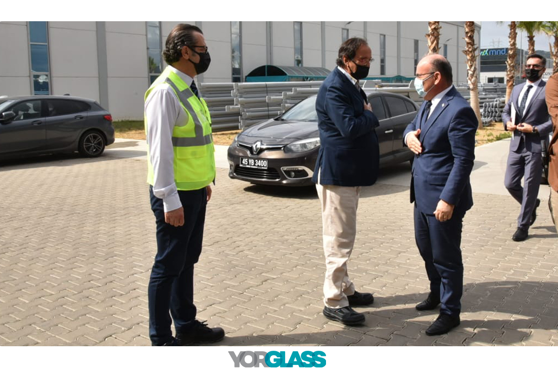 yorglass's tweet photo. Governor of Manisa, Mr. Yaşar Karadeniz, visited our Satina and Food Display plants. Our CEO Semavi Yorgancılar and Satina Plant Manager Yavuz Mert presented detailed information about our factories. We thank our governor once again for his visit.
#yorglass #manisaosb https://t.co/eNZQGBDnjB