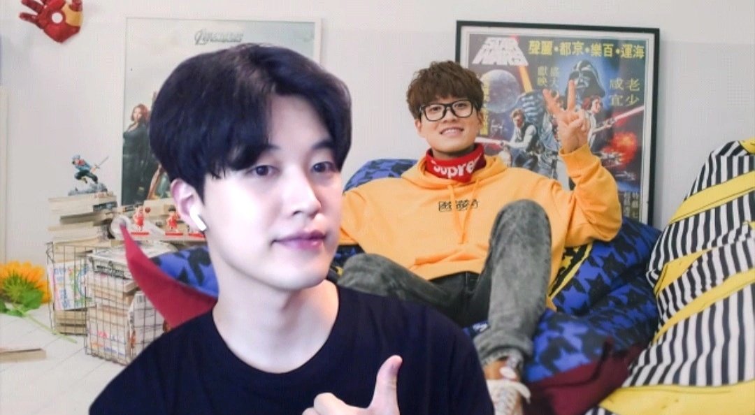 jinseok_staff's tweet photo. JINSEOK GOODS購入者特典のご案内

新しく10/30(土)のオンライントーク日程が追加になりました⭐

■3000円購入毎に、【未発売缶バッチ】【ステッカー】プレゼント
■6000円購入毎に、【10/30（土）JINSEOK ONLINEトーク1枠参加】または、【チェキ1枚プレゼント】

#ジンソク　#JINSEOK https://t.co/adLhNyYpJj