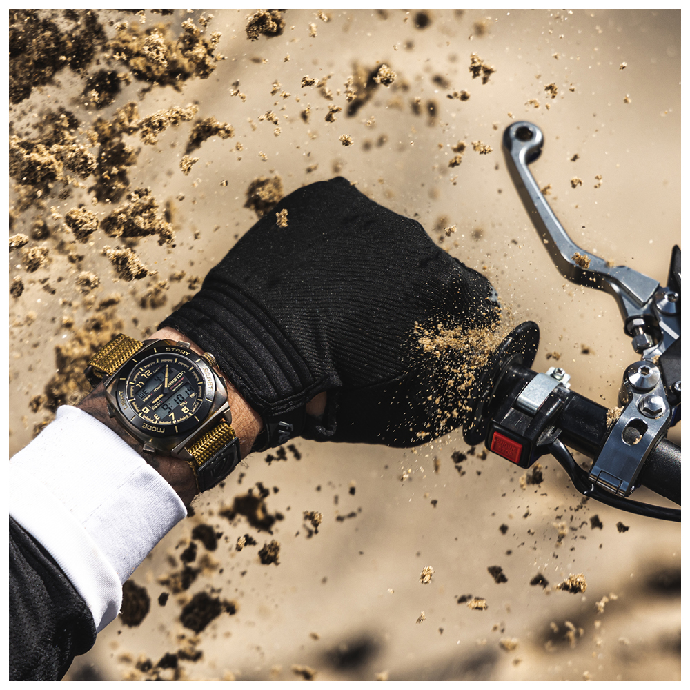 BRISTONwatches's tweet photo. Dirty training 🏍️
⌚Streamliner Adventure with Bronze velcro strap
📸@ToTheLand.studio
#bristonwatches #briston #watch #watches #timepiece #streamliner #adventure #new #nouveaute #analoganddigital #motocross #bikelife #enduro #instamoto #dirtbike #mx https://t.co/hYfKKpP88Y