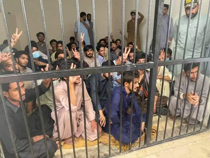 MShoaibTaha's tweet photo. I'm  strongly condemn the attack on medical students in Quetta and demand to release every arrested students immediately who were protesting against so called transparency in which there is no marks breakdown, different testing dates and criteria.
#WeRejectPmcMdcatTest2021 https://t.co/EFglFcKJvM