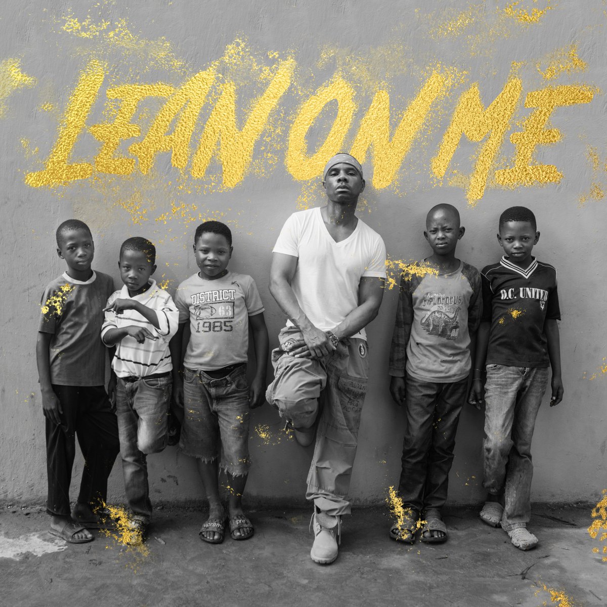 CompassionTg's tweet photo. @kirkfranklin a travaillé avec des jeunes de notre programme de développement de l'enfant pour créer la chorale de jeunes @compassion avec plus de 120 membres du monde entier. Écoutez leur sortie « Lean on Me », disponible sur toutes les plateformes !
 https://t.co/pdiQZ8RHYE https://t.co/e3wRlhIWgq