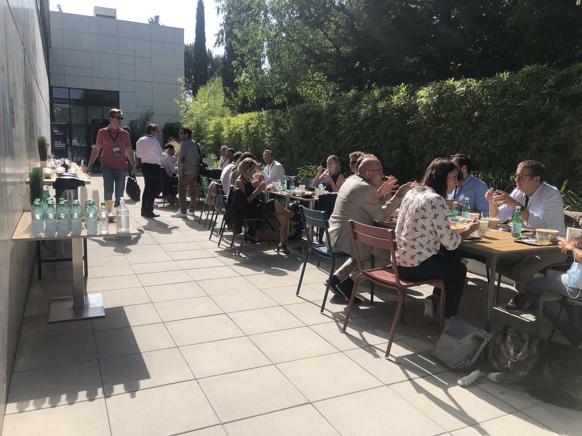 FrenchTechMed's tweet photo. 🍴Moment de détente au milieu cette journée intense de rentrée #FTMed https://t.co/fbRxSRodA3