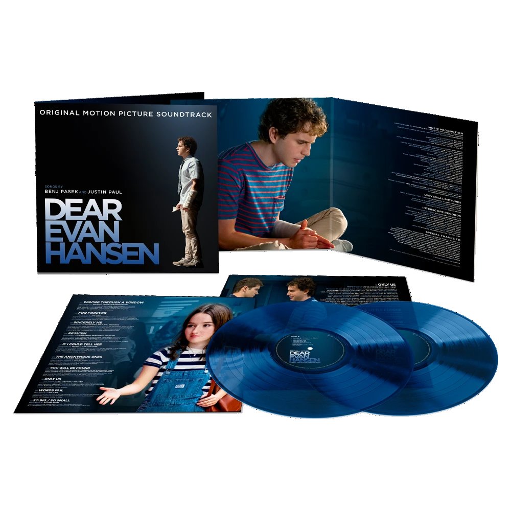benplattbr's tweet photo. A trilha sonora oficial do filme já está disponível em todas as plataformas digitais! 🌳👕

🎶 Qual a sua faixa preferida? 

https://t.co/wrCzB2qeAQ https://t.co/PNg2nFz3VR