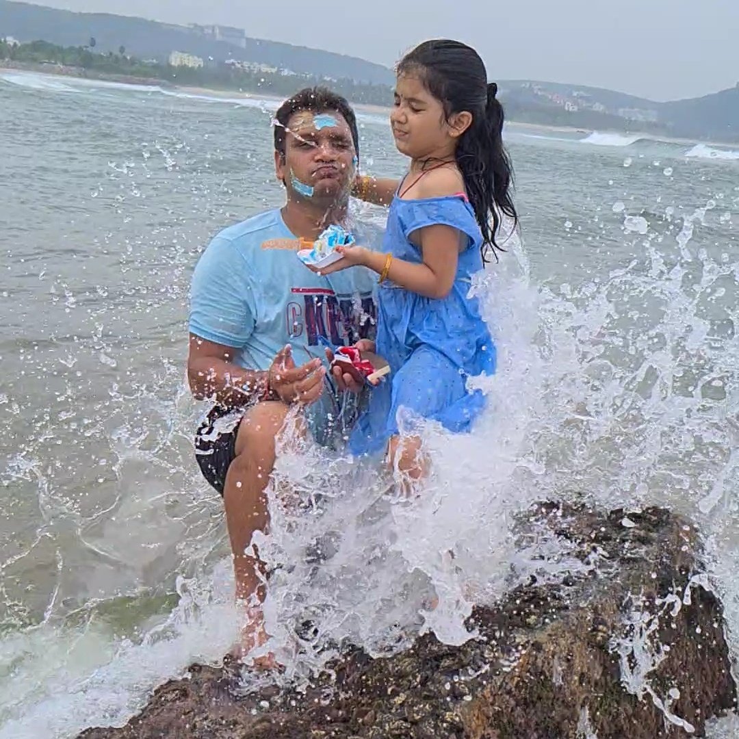 kaushikchethan's tweet photo. #NewProfilePic https://t.co/qZjPaVRsH4