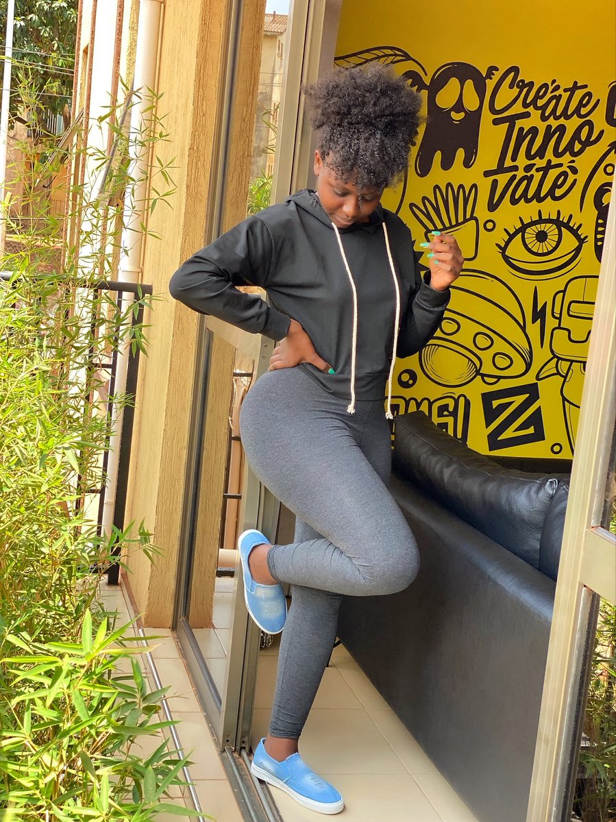 Rita_Arinaitwe's tweet photo. It’s a Fridayyyyyyyyyyy. https://t.co/a0rFeN3U5b