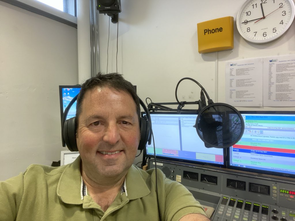 wfm972's tweet image. Join @MrColinOwen 12 -2pm for lunch on @wfm972 …when I’ll be asking. What things did you no longer do or do less of.  I can’t remember the last time I used  my landline. I’ll be chatting to Khaki Fever Join me for Loads of great tunes to get us in the mood for the weekend.