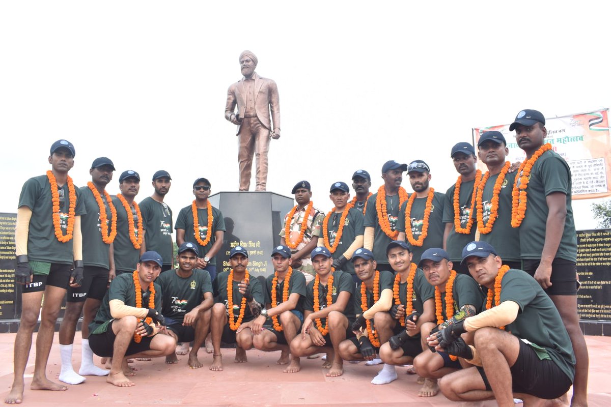 ITBP_official's tweet photo. ITBP cycle rally on #AzadiKaAmritMahotsav from Jallianwala Bagh to Rajghat at the memorial of Shaheed Udham Singh in Sunam, District Sangrur, Punjab today paid tributes and organised a programme to salute the freedom fighter.
 
#Amritmahotsav
#Himveers https://t.co/mCdhgUrYKI