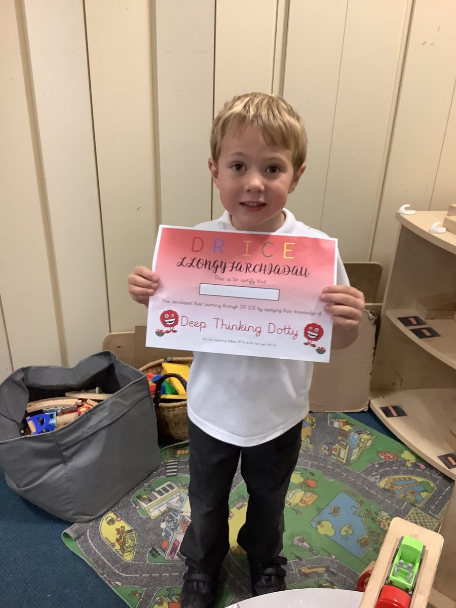 glanhowyprimary's tweet photo. We are very proud of the DRICE winner in Reception this week! Your creativity is very inspiring to other children in the class. You embrace challenges and you're always thinking outside the box! #glanfamr #DeepThinkingDotty https://t.co/CjEyyQI7a8