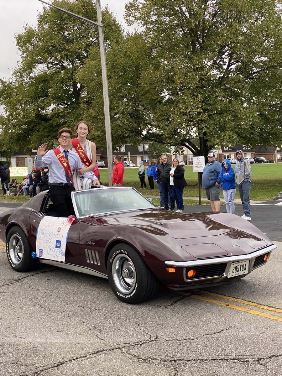 MrsYoungMath's tweet photo. Hoco 2021: Ashley and JJ @MarysvilleECHS https://t.co/TpaF30pJtP