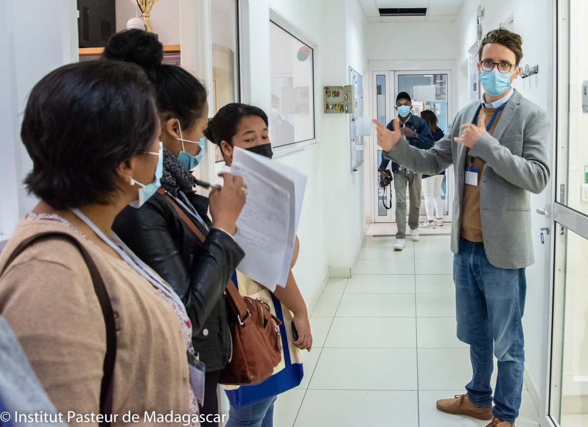 pasteurMG's tweet photo. #RISEProject Sept 24th 2021 U.S. Embassy🇲🇬 press tour 🎥✍️🎙️ highlighting USG comprehensive and continuous support of the Government of Madagascar’s #Covid_19 response. #labomobile #funding #genexpert @pasteurMG @USAIDMadagascar @Msanp_Mada https://t.co/iwpcFjEBor