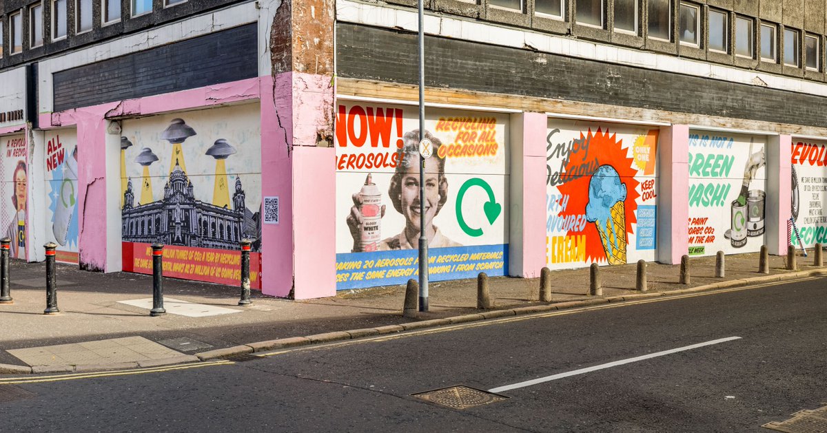 recycle_now's tweet photo. 🎨This isn't just any mural–it's a CO₂ /harmful toxin absorbing mural. 
This #RecycleWeek we've commissioned local artists to paint murals on city walls across the nation.  #LeoBoyd and #LauraNelson did wonders to these walls in #Belfast! @GraphenstoneUK @blankwallscollective https://t.co/yyIr88JKkc