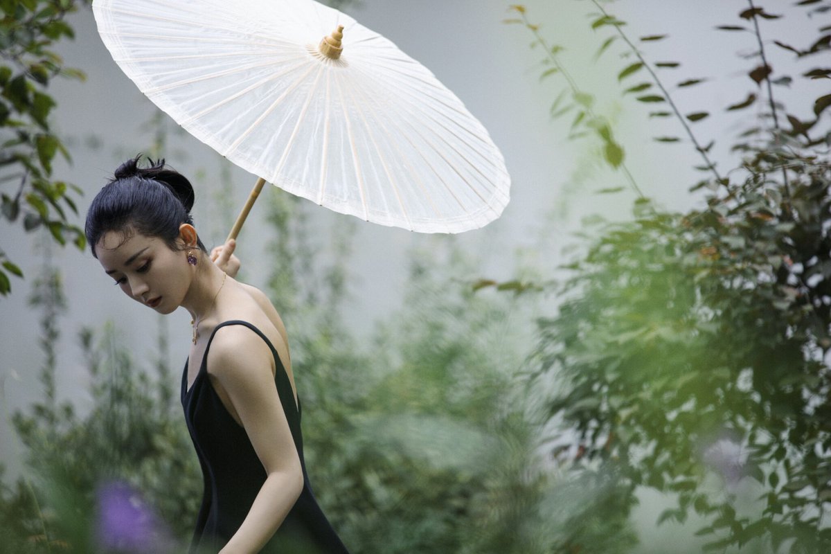 ZhaoLiying_ID's tweet photo. #ZhaoLiying Studio shares more photos of Zhao Liying

#赵丽颖 #zaniliazhao #zaniliazhaoliying https://t.co/inA4hcij3H