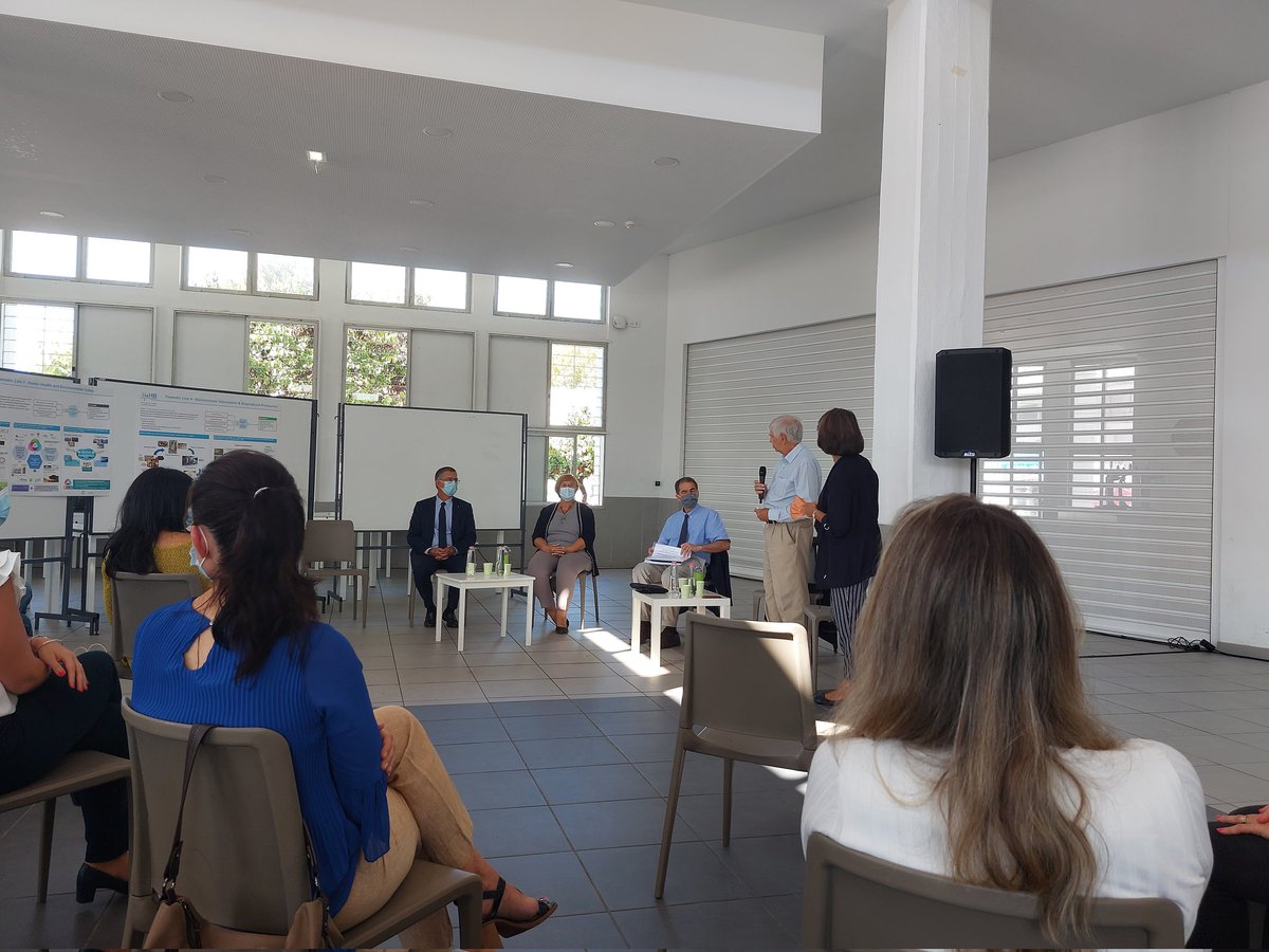 pauletasofia's tweet photo. Conversa com Ministro da Ciência, Tecnologia e Ensino Superior, Manuel Heitor #i4HB @UCIBIO_Research @FCTNOVA https://t.co/IOgcJ9spIK