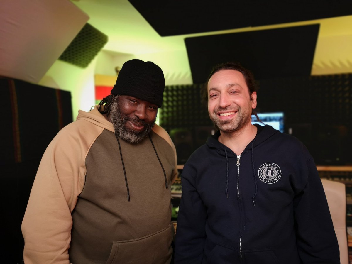 Friendly_Dubs's tweet photo. This Tuesday, got a couple of slots for Solo Banton #dubplates - holla!
#oldraggamuffin #lyricsbanton #dubplate #Soundkilla #soundclashfraternity #friendlydubs @solobanton @regfraternityuk @Robin_FF @DONSINCLAIR247 @gadd59 @ https://t.co/PJSgrVECWV