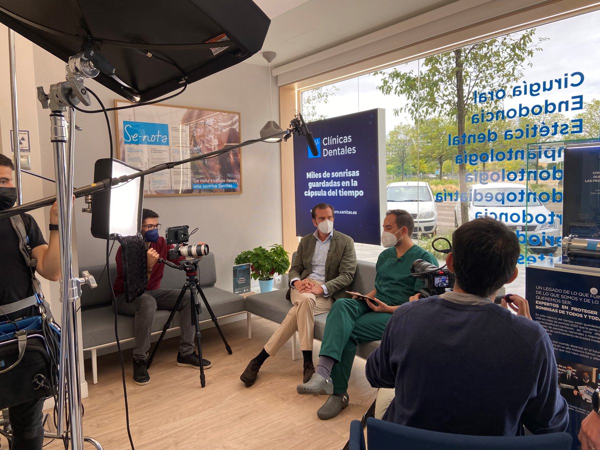 Hoy de visita en la clínica dental de Valdebebas. Muy impresionado con todo lo que estamos haciendo para mejorar la experiencia de los pacientes con la tecnología. Preparando el capítulo 2 de nuestra webserie #INnovation. ¡Gracias a todo el equipazo de Dental!
#BehindTheScenes