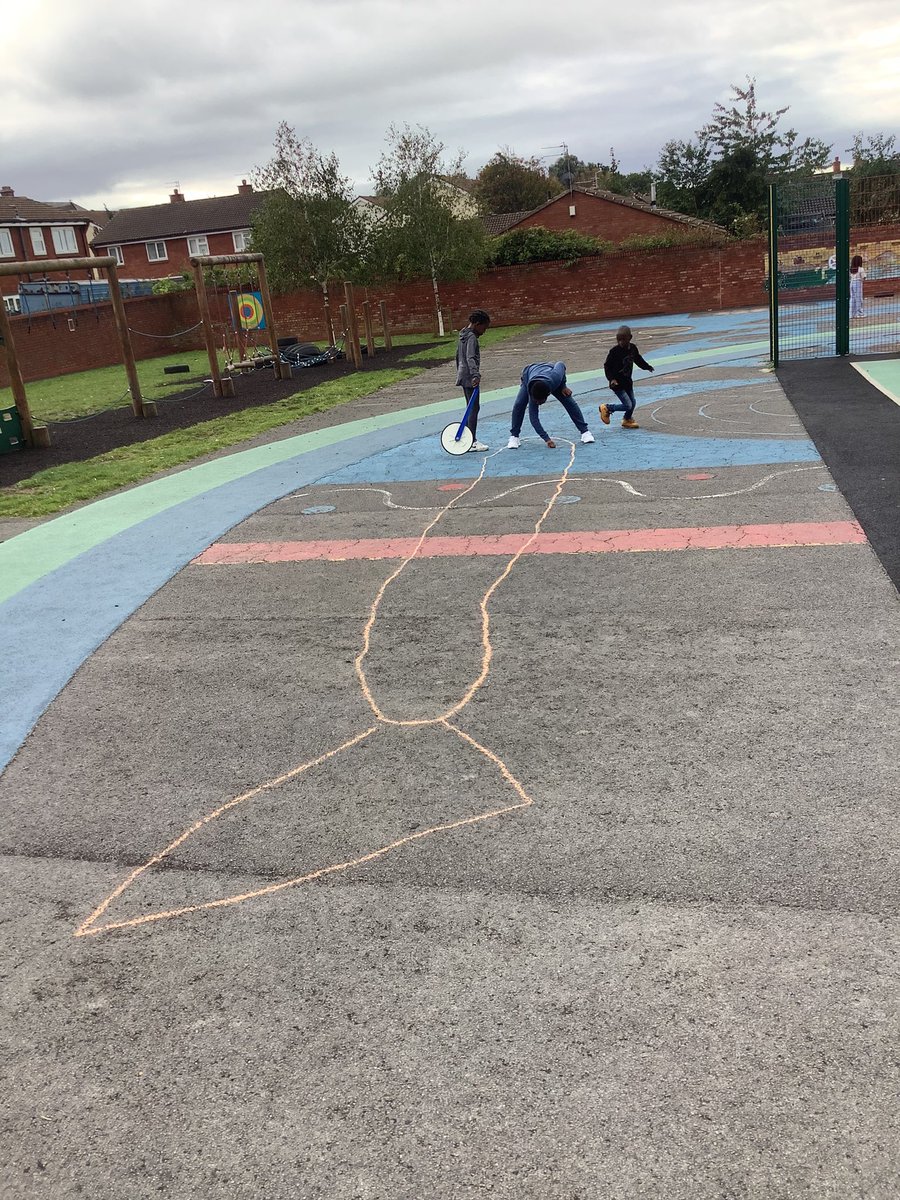 MissDuffyYear45's tweet photo. Silverbirch loving their maths party day activity based on the book The Snail and the Whale. We went on to the playground and drew the whale from the story and measured it using trundle wheels🐳😁 #mathspartyday21 #stannesmaths #outdoorlearningstannes https://t.co/Knq5WIuJm3