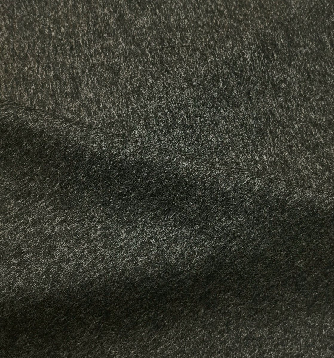 EnglishCloth's tweet photo. Something to look forward to this Autumn/Winter. 

Sumptuous Wool-Cashmere coating with specialist face finish. 

True English craftsmanship for the ultimate luxury garment. 

#englishcloth #madeinengland #aw #coatingfabric #woveninengland #wool #cashmere https://t.co/hGkzlaoJTW