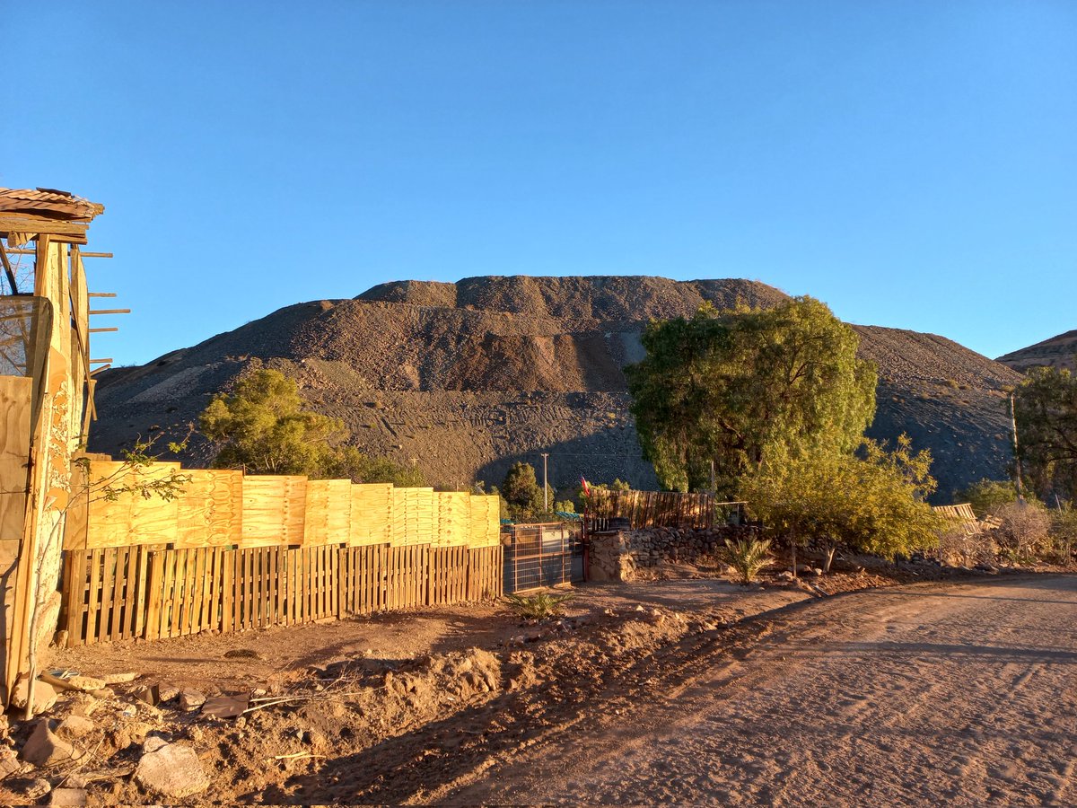 Escuchar los pajaritos en la mañana 
#notieneprecio
(Cerro no cerro, residuos de la mina)
Buen ultimo día de la semana 🌻✌