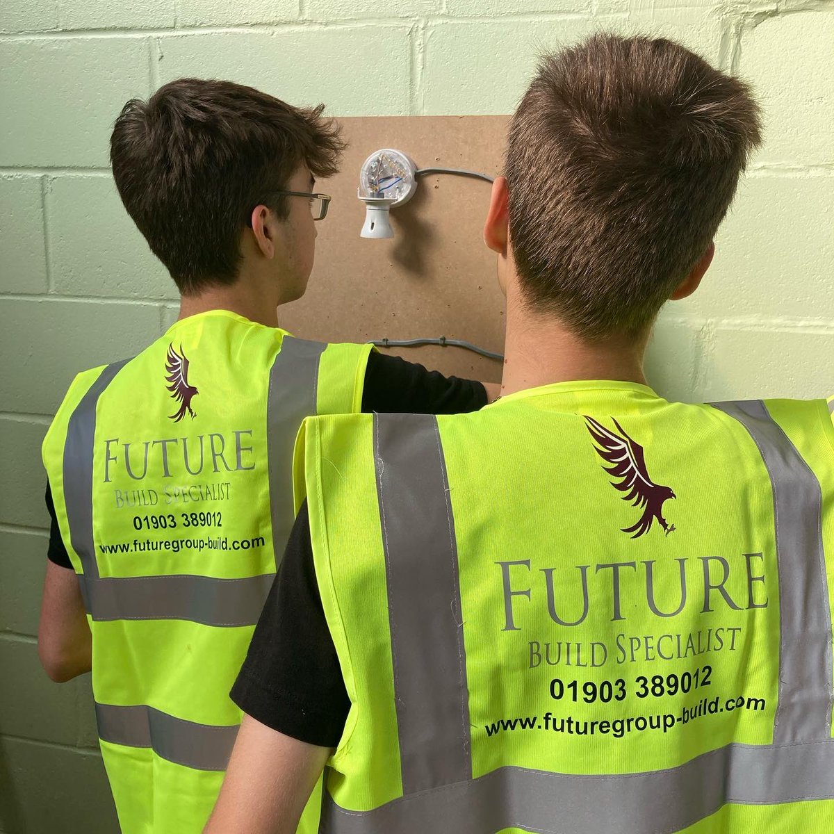 sta_worthing's tweet photo. Real life work experience for our Year 11s in full swing today, staying #futurefocused! Thanks to the amazing support from @futuregroup_build @futuregroup_plumbing @pandhelectrical and @pglbrickworkandscaffolding for offering this experience! #nextsteps #preparingforyourfuture https://t.co/ilhqeKV9CN
