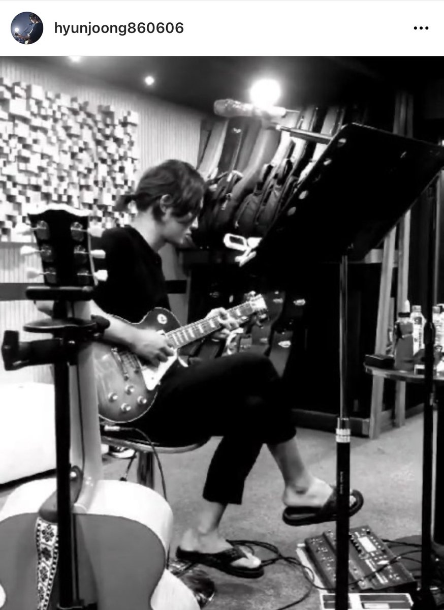 miyslng3's tweet photo. Kim Hyun Joong ~ IG update 24.9.2021 
new video

https://t.co/jdesesShOh https://t.co/ELR5cIMLIH