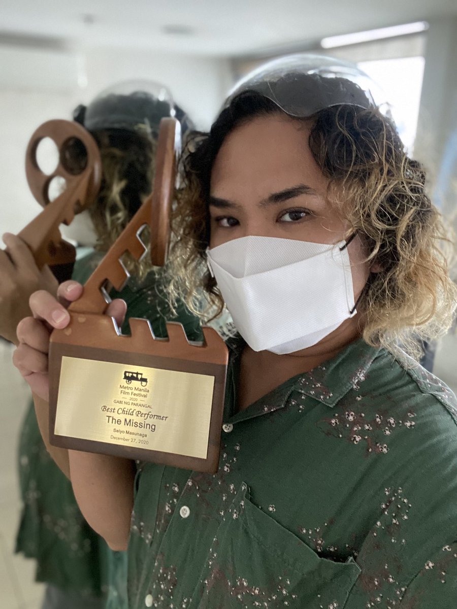 RighteousLeftst's tweet photo. Aki! We got the trophy for Best Child Actor for #TheMissing last #MMFF2020 https://t.co/9OABmE0Xhw