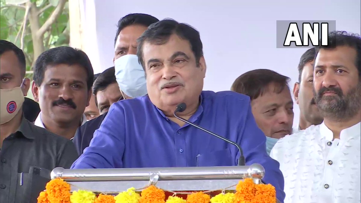 ANI's tweet photo. In the next 3 to 4 months, I will be issuing an order, mandating all vehicle manufacturers to power vehicles with flex engines (that can run on more than one fuel): Union Road Transport and Highways Minister Nitin Gadkari https://t.co/VKqkoDTXOr