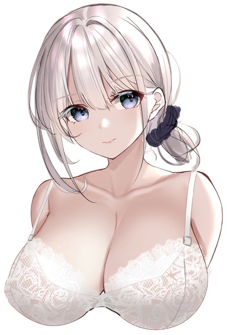 ブラジャーを付けます。 