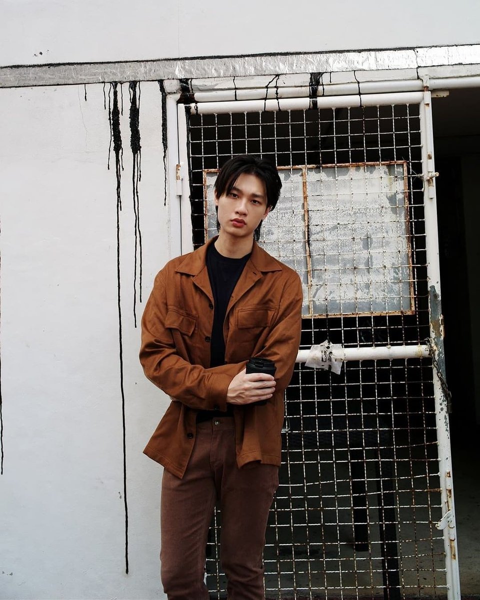 GunComingup_12's tweet photo. 2021.09.24 : IG Update 
Repost gunnapatn
..
ⓢhttps://t.co/VpMqf4PrZl

#STYLEDBYMEONME
@zegnaofficial
@alessandrosartoriofficial
#THENEWJACKET
#gunnapatn #AmmoforGN https://t.co/XaLBIQ8QCr