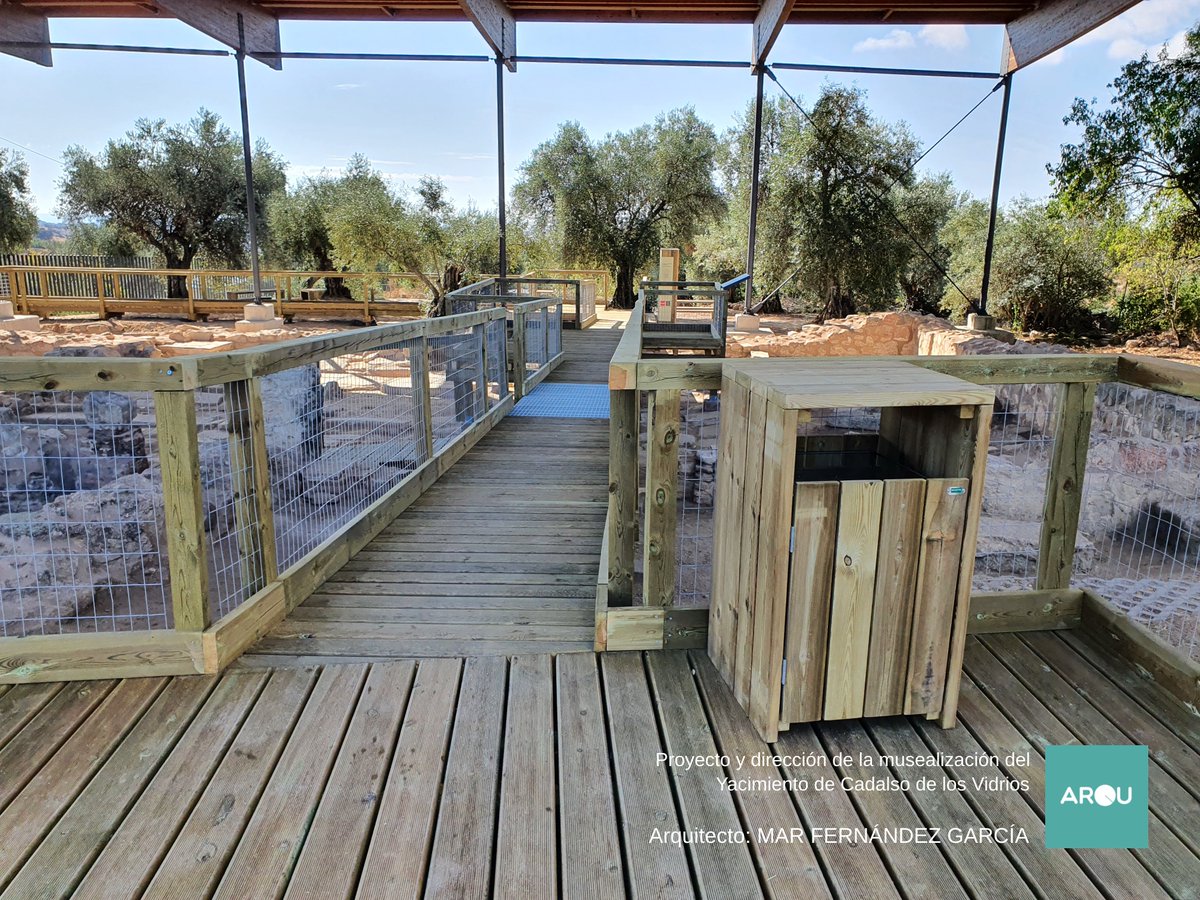 Arquestudio's tweet photo. A falta de colocar las plantas como guinda final, ya está terminada la Obra de Musealización del yacimiento de la Mezquita en Cadalso de los Vidrios #CadalsoDeLosVidrios #YacimientoLaMezquita #EstudioArqu #MarFernandez #AccesibilidadUniversal https://t.co/aZqFIjdi54