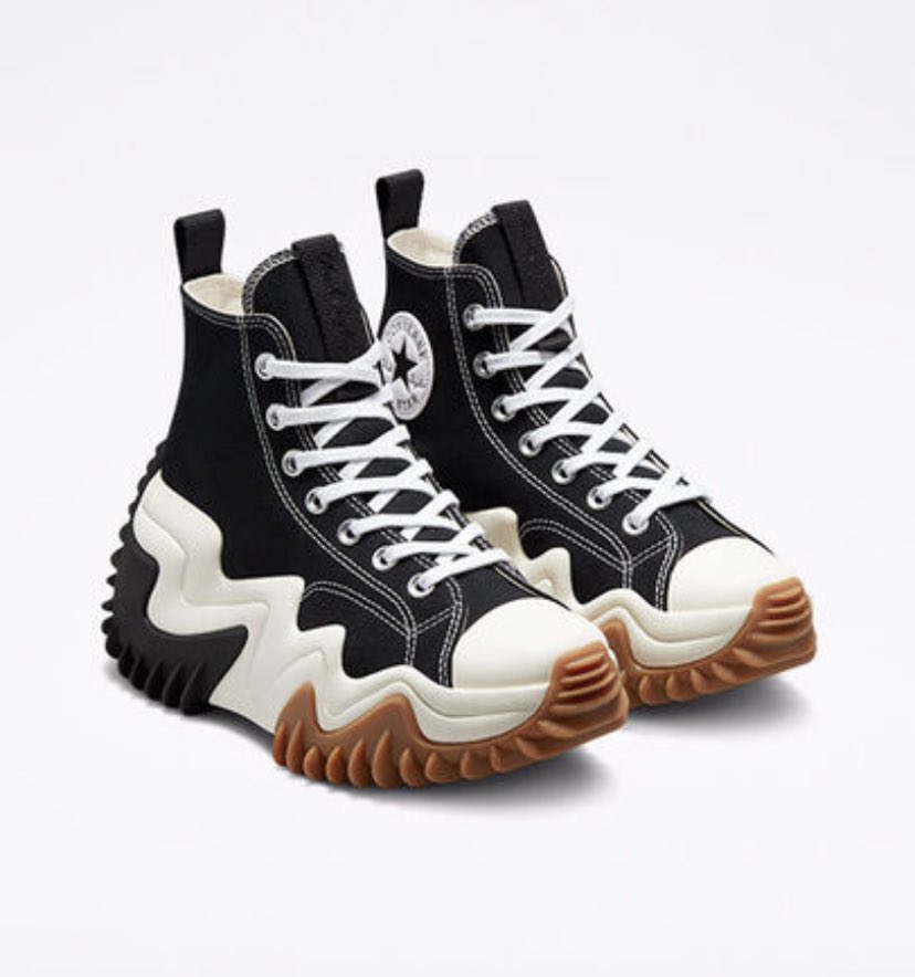 kukuliitiis's tweet photo. Literally just the coolest #Converse ever - #RunStarMotion. I must have them! https://t.co/PgRIAVxOtu